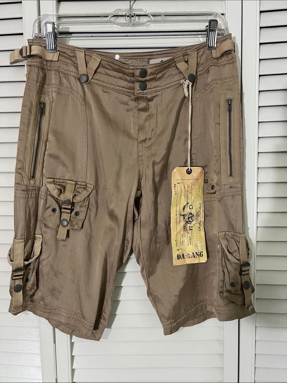 Da-Nang Silk Multi-Pocket Cargo Shorts!